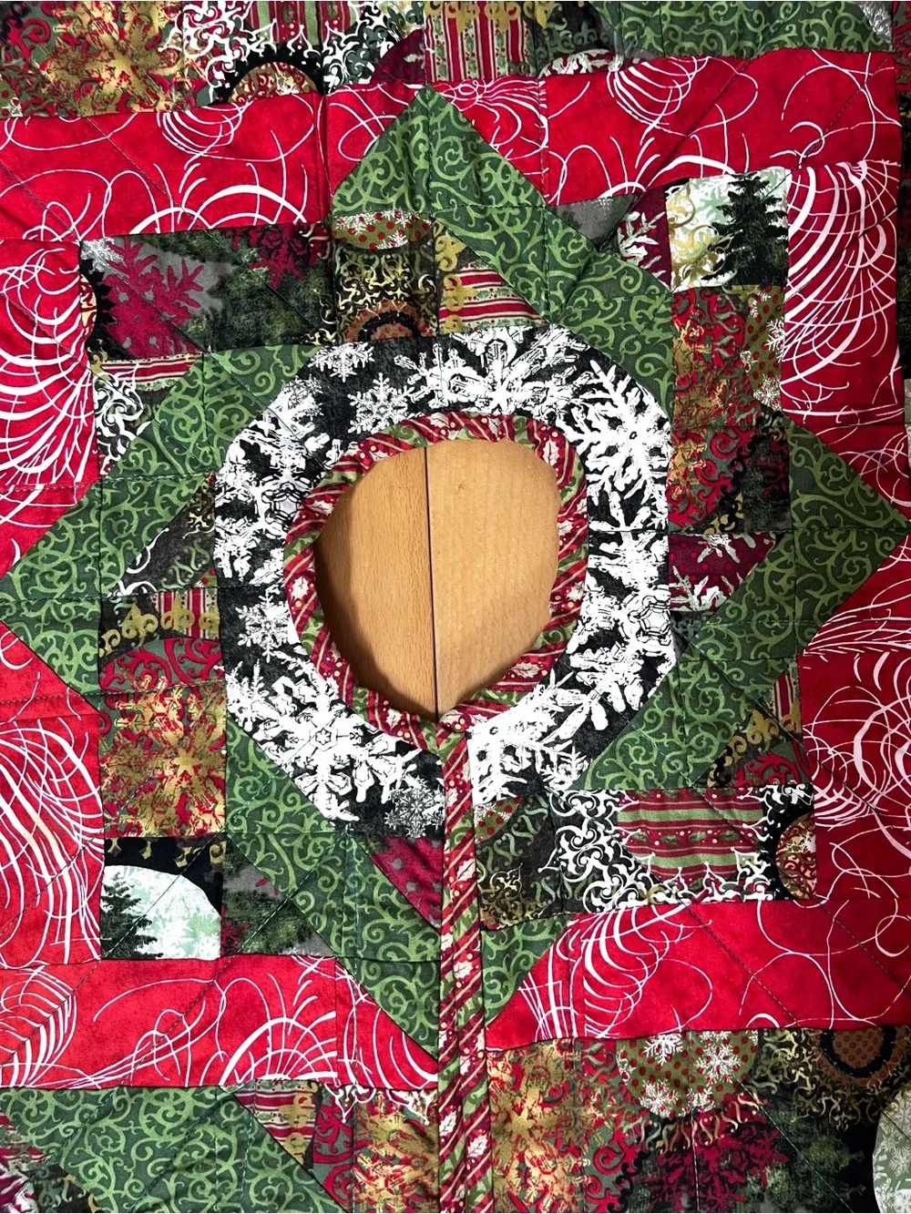 Quilted Star Christmas Tree Skirt 54 1/2